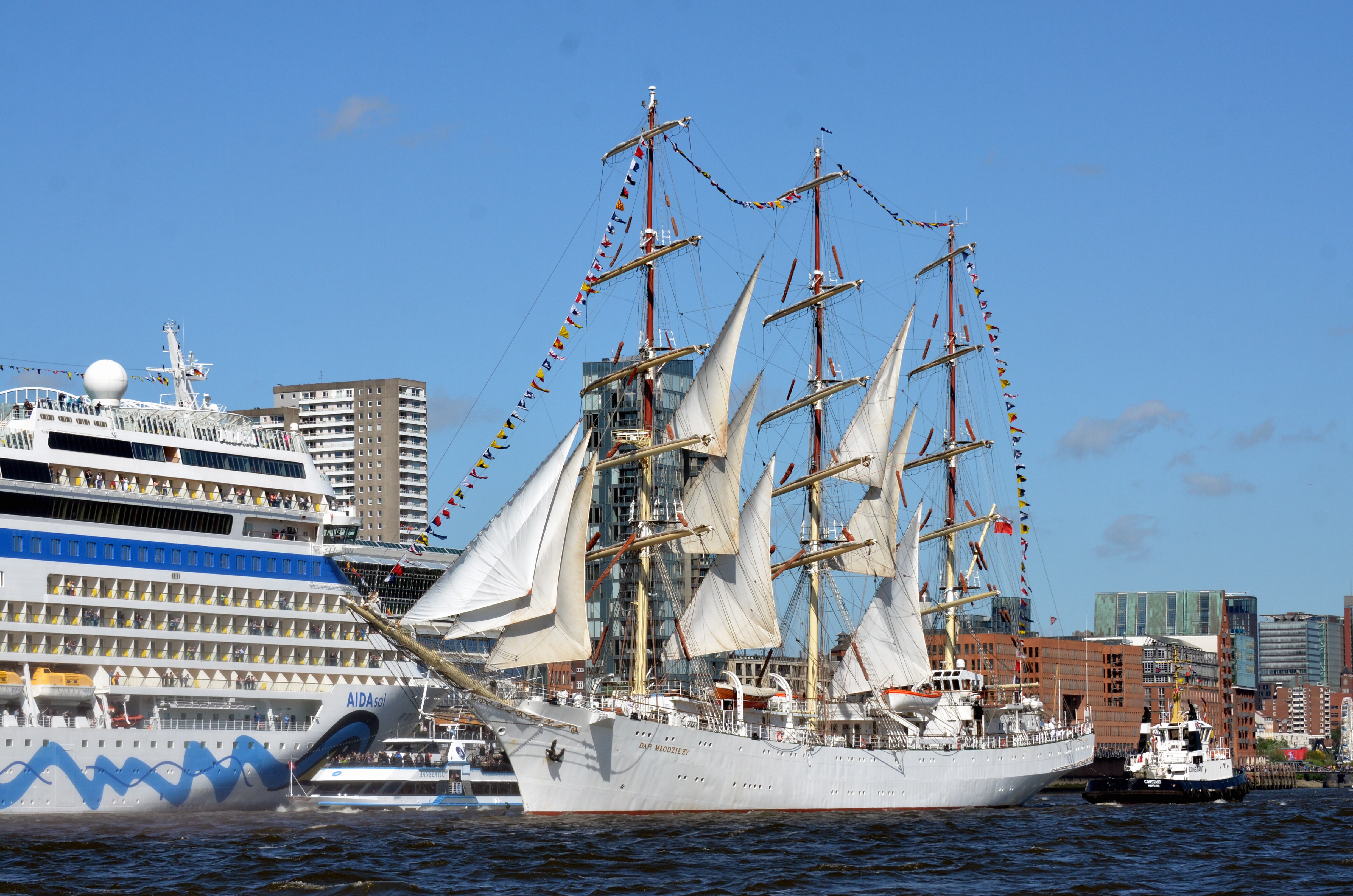 [object object] - 100515 N 0644 - Hamburger Hafengeburtstag – Begleitfahrt Einlaufparade [object object] - 100515 N 0644 - Großes Grünkohlfest mit DIE MELKER