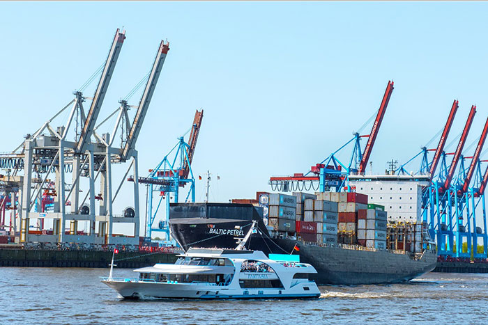 hafenrundfahrt - hafenrundfahrt xxl 1 - Hafenrundfahrt und Panoptikum