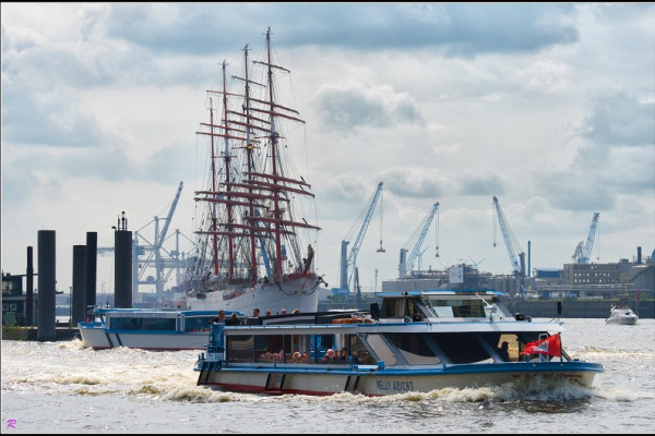 hafenrundfahrt - 1 spicy - Hafenrundfahrt und Spicys Gewürzmuseum